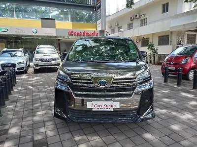 Second Hand Toyota Vellfire Hybrid in Bangalore