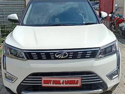 2021 Mahindra XUV300 W8 (O) 1.5 Diesel [2020] 1