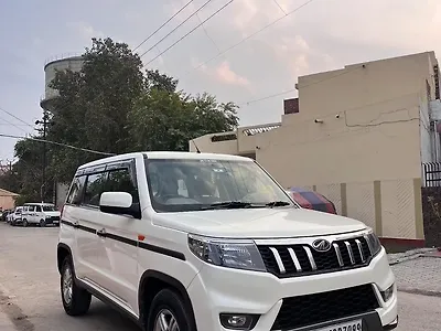 2022 Mahindra Bolero N10 1