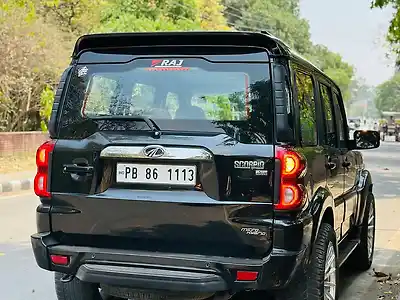2022 महिंद्रा स्कॉर्पियो s11 एमटी 7सीटर [2022] 1