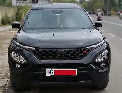 2023 Tata Safari XZA Plus (O) Red Dark Edition 1