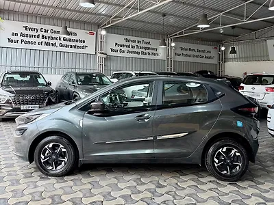 2023 Tata Altroz - 3