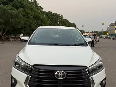 Second Hand Toyota Innova Crysta VX 2.4 7 STR in Mohali