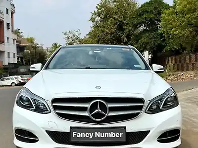 Second Hand मर्सिडीज़ बेंज़ E-क्लास e250 cdi क्लासिक in कोल्हापुर