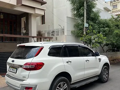 2018 Ford Endeavour Titanium 3.2 4x4 AT