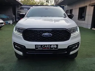2017 Ford Endeavour Titanium 3.2 4x4 AT 1