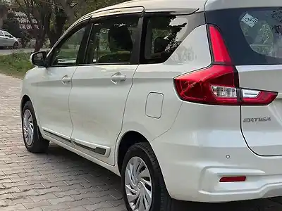 2022 मारुति सुज़ुकी अर्टिगा vxi (o) सीएनजी [2022-2023] 1