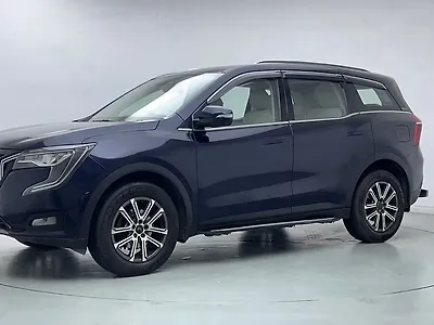 Second Hand Mahindra XUV700 AX7 Luxury Pack 2WD Petrol 2.0L Turbo Automatic 7 STR in Ghaziabad