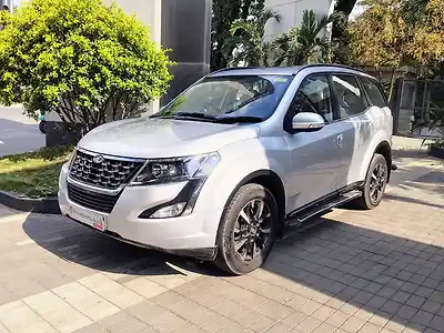2019 महिंद्रा XUV500 w11 (o) ऑटोमैटिक 1 2019 महिंद्रा XUV500 w11 (o) ऑटोमैटिक 1