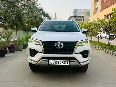 Second Hand टोयोटा फ़ॉर्च्यूनर 4x2 2WD Petrol 2.7L Automatic in अहमदाबाद