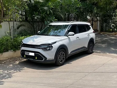 2023 Kia Carens Luxury Plus 1.5 Diesel AT 6 STR [2023-2024] 1