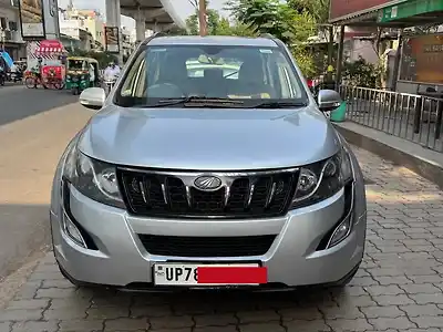 2015 महिंद्रा XUV500 w10 एडब्ल्यूडी 1