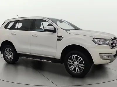 Second Hand Ford Endeavour Titanium 3.2 4x4 AT in Pune