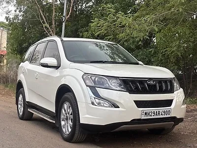 2016 Mahindra XUV500 W10 1