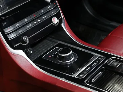 2018 Jaguar XF Portfolio Diesel