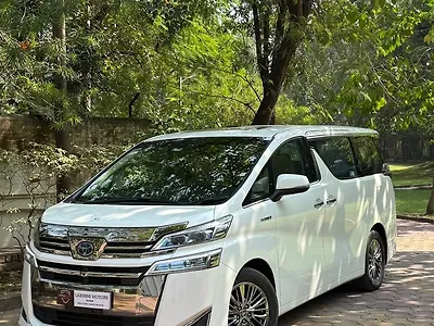 Second Hand Toyota Vellfire Hybrid in Raipur