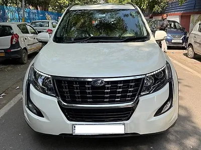 2020 Mahindra XUV500 W11 AT 1