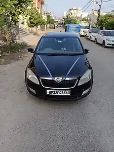 Second Hand स्कोडा रैपिड एलिगेंस 1.6 mpi एमटी in लखनऊ Second Hand स्कोडा रैपिड एलिगेंस 1.6 mpi एमटी in लखनऊ