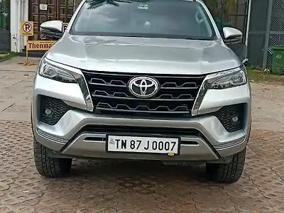 Second Hand टोयोटा फ़ॉर्च्यूनर 4x2 2WD Diesel 2.8L Turbo Automatic in चेन्नई