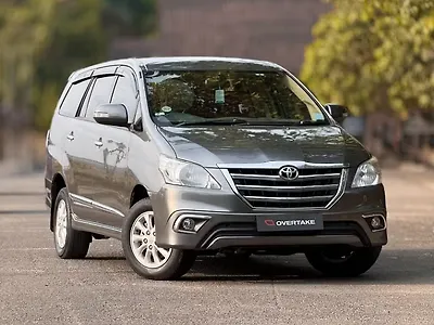 2014 Toyota Innova 2.5 VX 7 STR BS-III 1