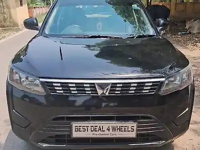2023 महिंद्रा XUV300 w6 1.2 पेट्रोल 1