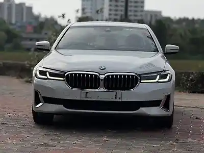 2021 बीएमडब्ल्यू 5 सीरीज़ 520डी लग्ज़री लाइन 1 2021 बीएमडब्ल्यू 5 सीरीज़ 520डी लग्ज़री लाइन 1