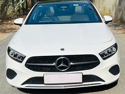 2025 Mercedes-Benz A-Class Limousine 200d 1