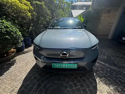 2023 Volvo EX40 Ultimate AWD 1