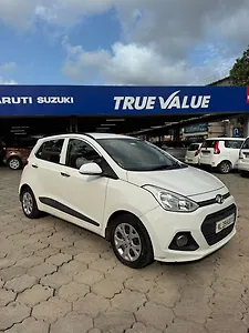 2014 Hyundai i10 Sportz 1.2 Kappa2 (O) 1 2014 Hyundai i10 Sportz 1.2 Kappa2 (O) 1