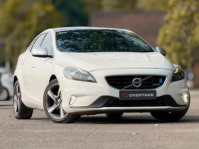 Second Hand Volvo V40 D3 Kinetic in Malappuram