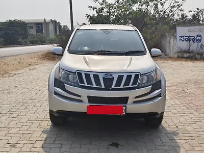 2014 महिंद्रा XUV500 w8 1