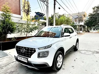 2020 Hyundai Venue S 1.2 Petrol 1