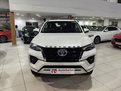 2021 Toyota Fortuner 2.8 4x2 AT 1