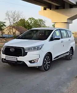 2023 टोयोटा इनोवा क्रिस्टा ZX Diesel Manual 7 STR 1
