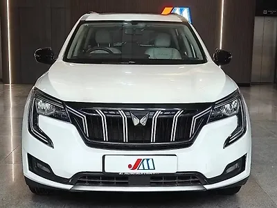 Second Hand Mahindra XUV700 AX 5 Diesel MT 5 STR [2021] in Ahmedabad