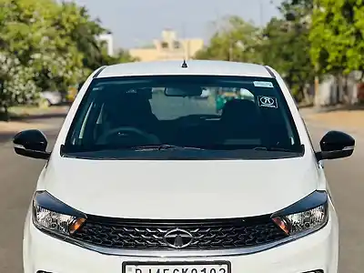 2020 टाटा टियागो रेवोट्रॉन xz प्लस 1