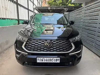 Second Hand टोयोटा इनोवा हायक्रॉस ZX (O) Hybrid (Electric + Petrol) Automatic (e-CVT) 7 STR in चेन्नई