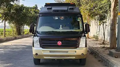 2021 Force Motors Trax Cruiser 12 STR AC 1