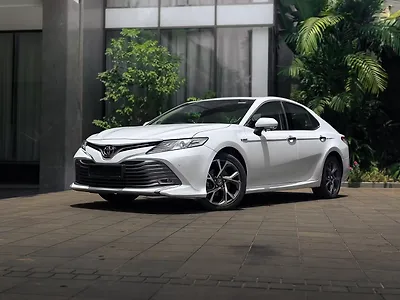 2019 Toyota Camry Hybrid [2019-2020] 1