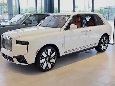Second Hand Rolls-Royce Cullinan SUV in Delhi