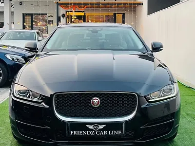 2018 Jaguar XF Portfolio Diesel 1