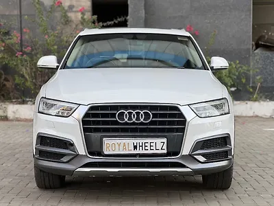 2018 Audi Q3 35 TDI quattro Premium Plus 1