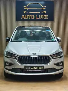2023 स्कोडा स्लाविया स्टाइल 1.0 लीटर टीएसआई एटी 1