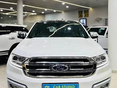 2017 Ford Endeavour Titanium 3.2 4x4 AT 1 2017 Ford Endeavour Titanium 3.2 4x4 AT 1