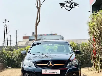 Second Hand Mercedes-Benz C-Class 220 BlueEfficiency in Erode