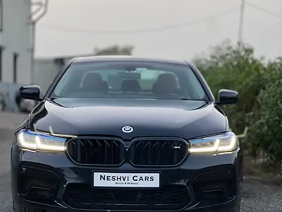 2019 BMW 5-Series 520d Luxury Line 1