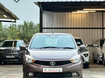 2017 Tata Tiago Revotron XZA [2017-2019] 1