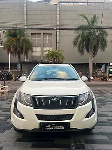 2017 Mahindra XUV500 W6 1 2017 Mahindra XUV500 W6 1