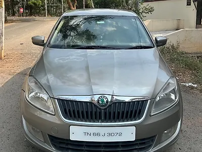 2013 Skoda Rapid Elegance 1.6 TDI CR MT 1