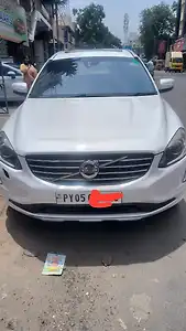 2017 वॉल्वो xc60 मोमेंटम 1